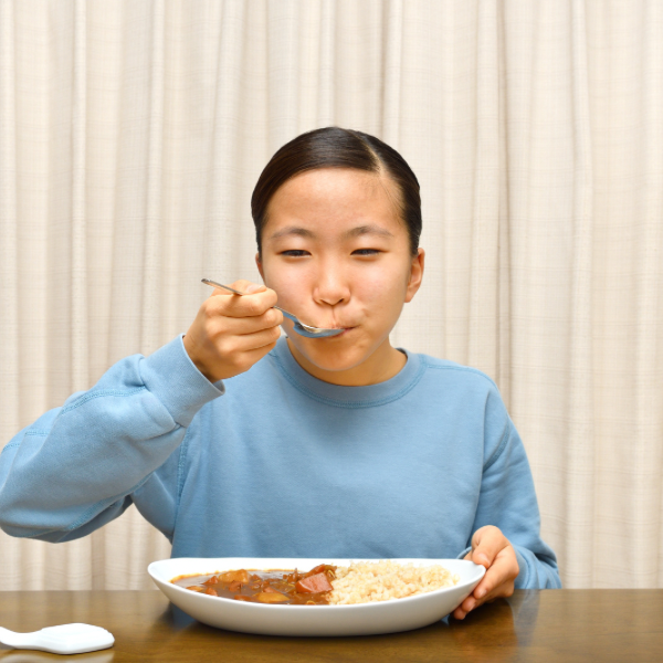 mindful eating habits supports digestion and gut health improvement naturally